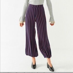 𝅺silence and Noise striped flare crop pants size 2